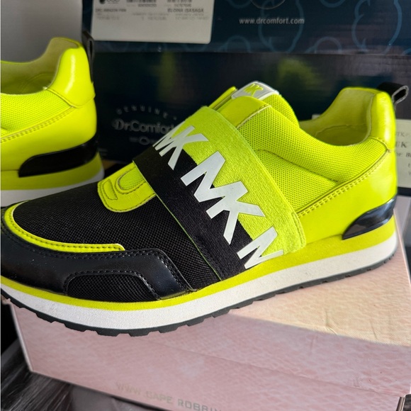 Michael Kors woman Neon and Black Sneakers - Picture 5 of 8